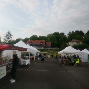 « Marché du soir » suivi « des Toiles du Soir »