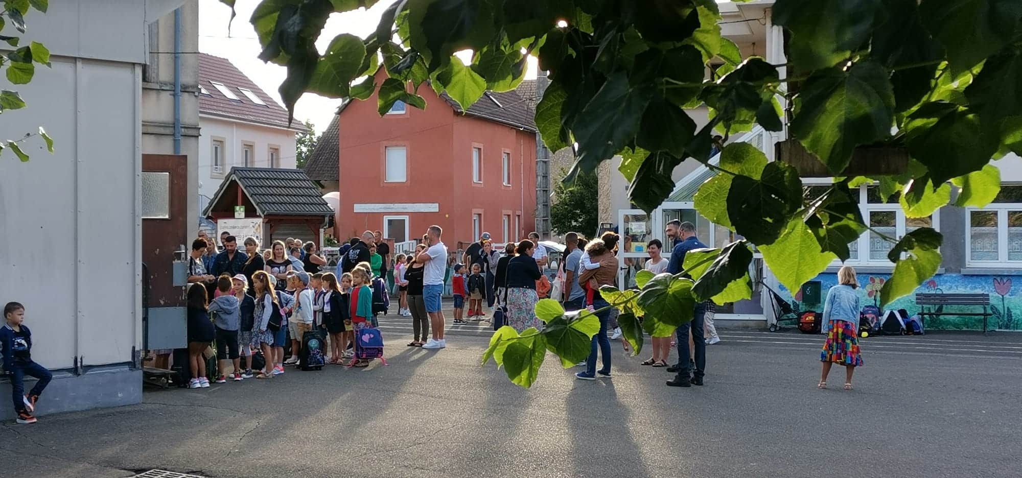 Allez, une dernière rentrée au village !